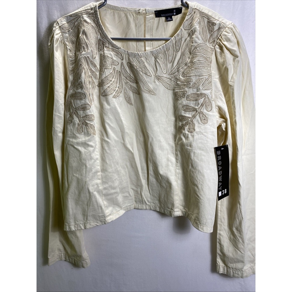 Broadway 38 Womens XL Cream Embroidered Cotton Long Sleeve Smocked Back Top NWT